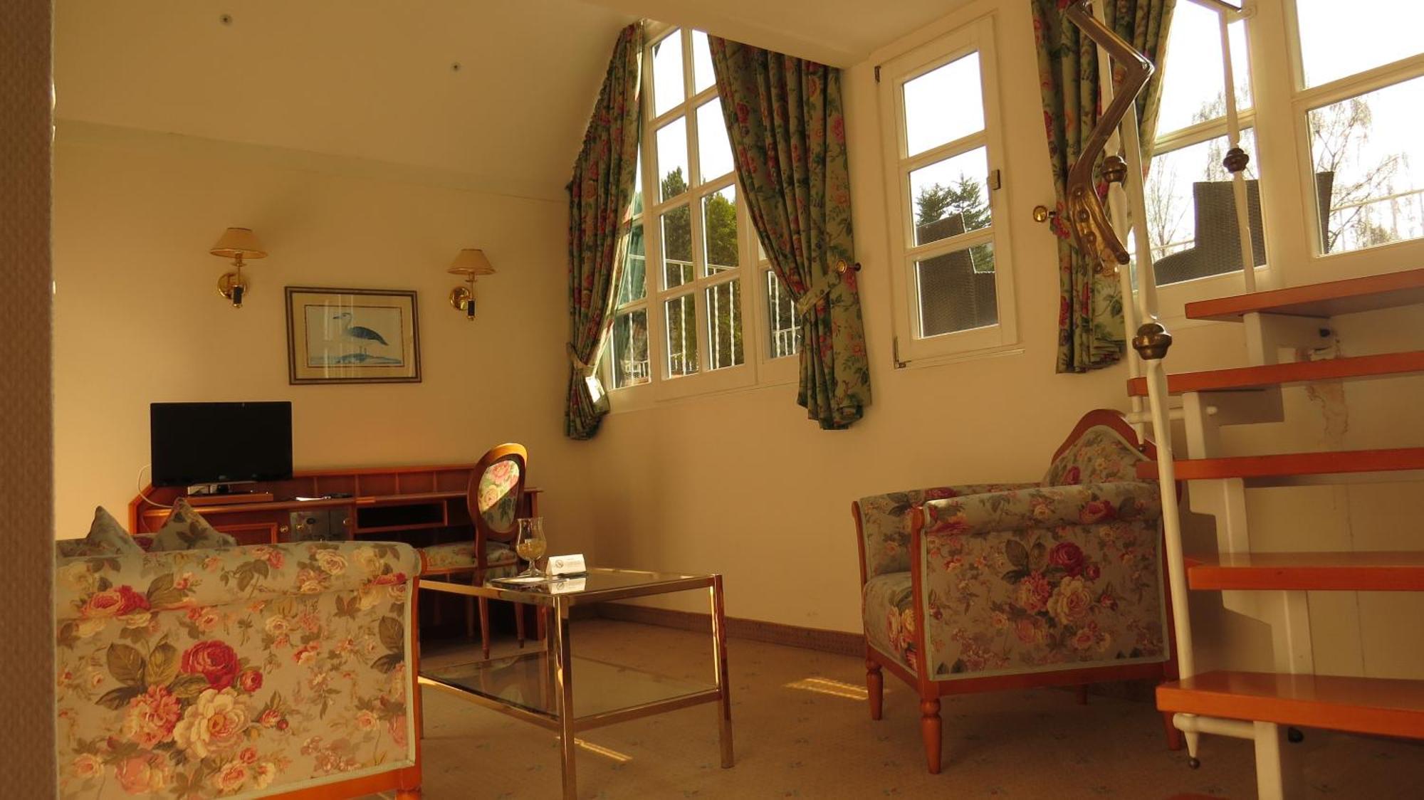 Park Hotel Am Schloss Ettringen  Dış mekan fotoğraf